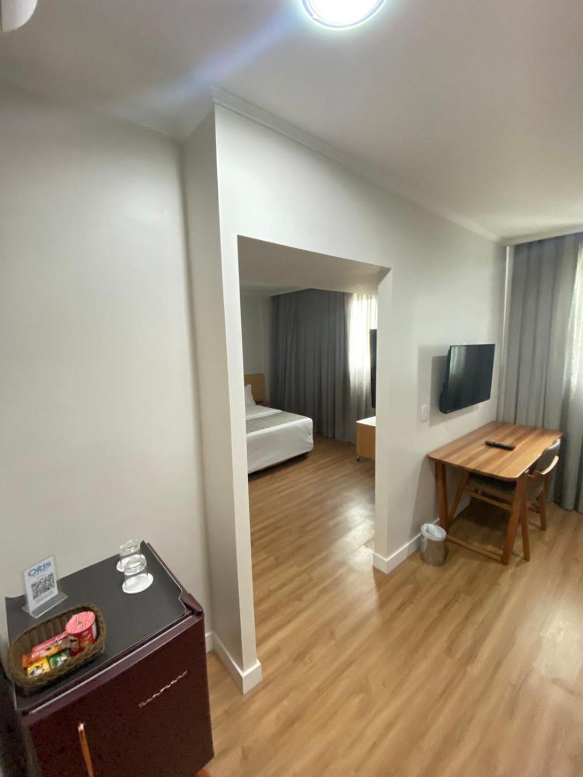 Oitis Hotel Goiânia Exteriör bild