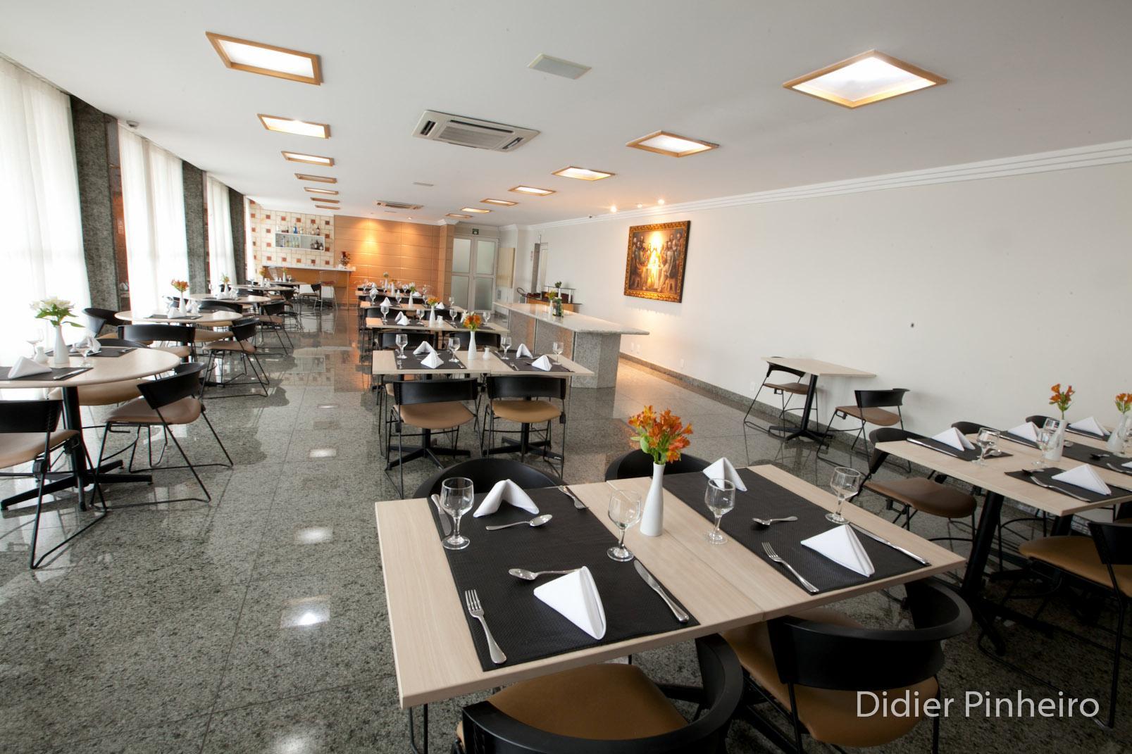 Oitis Hotel Goiânia Exteriör bild