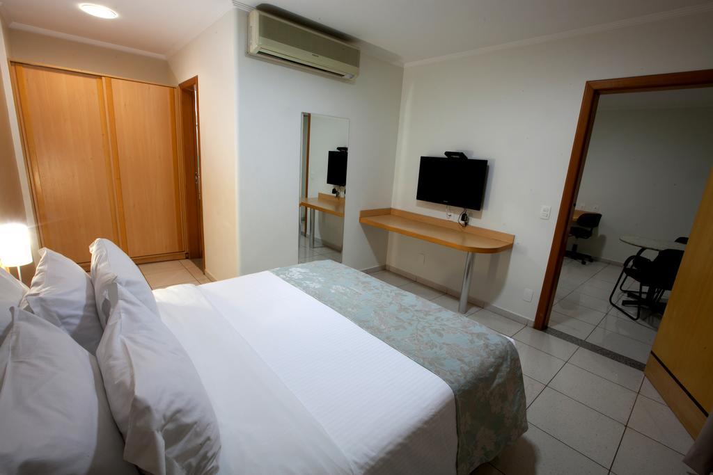 Oitis Hotel Goiânia Exteriör bild