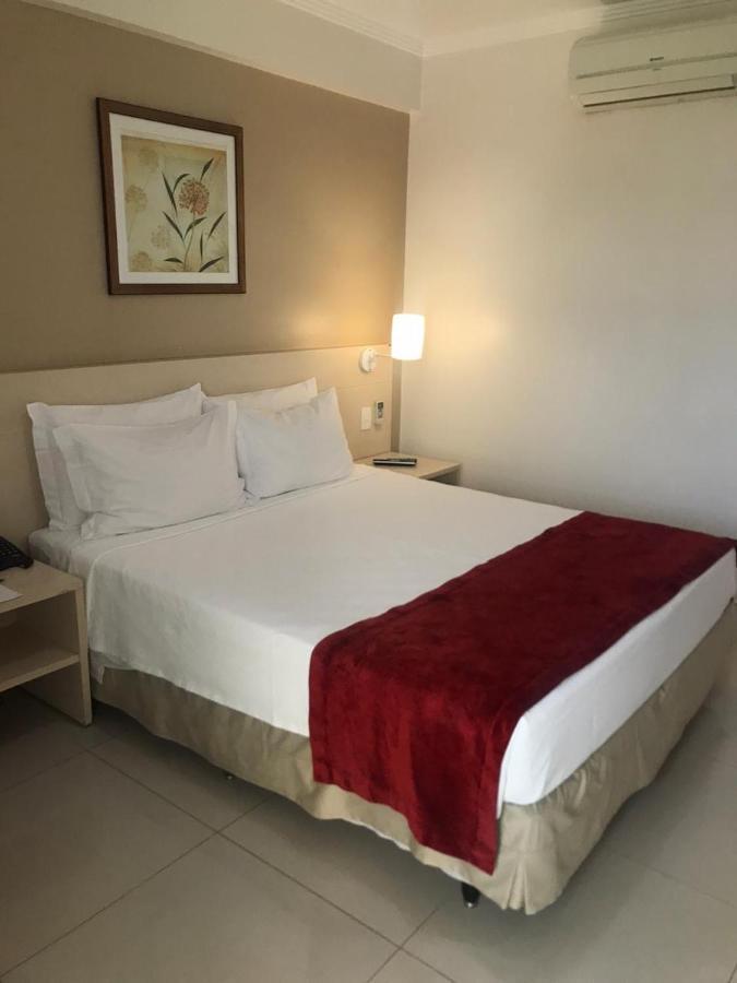 Oitis Hotel Goiânia Exteriör bild